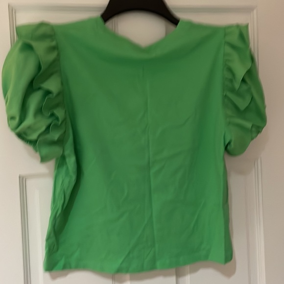 Zara green puffy short sleeve cotton tshirt in size medium - Picture 5 of 5